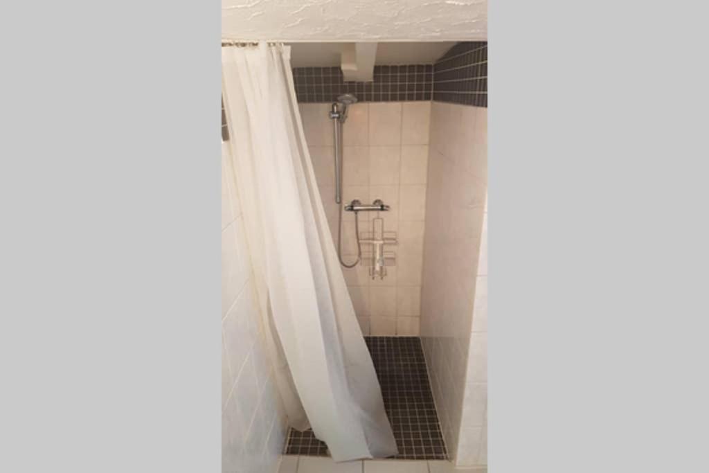 Appartement Vanille, Ferienwohnung Mit Eigenem Eingang, Wie Ein Kleines Haus Bad Salzuflen Exterior foto